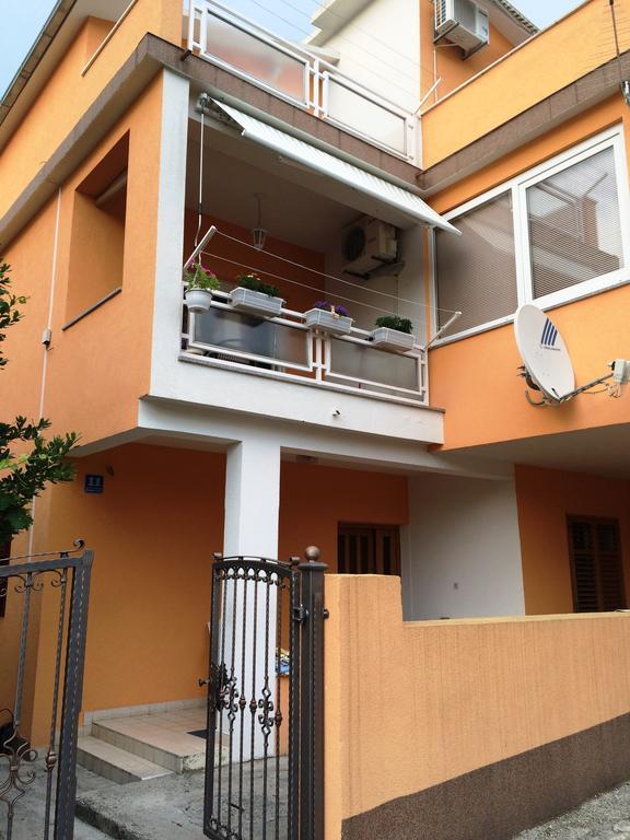 Apartment House Aria Baška Voda エクステリア 写真