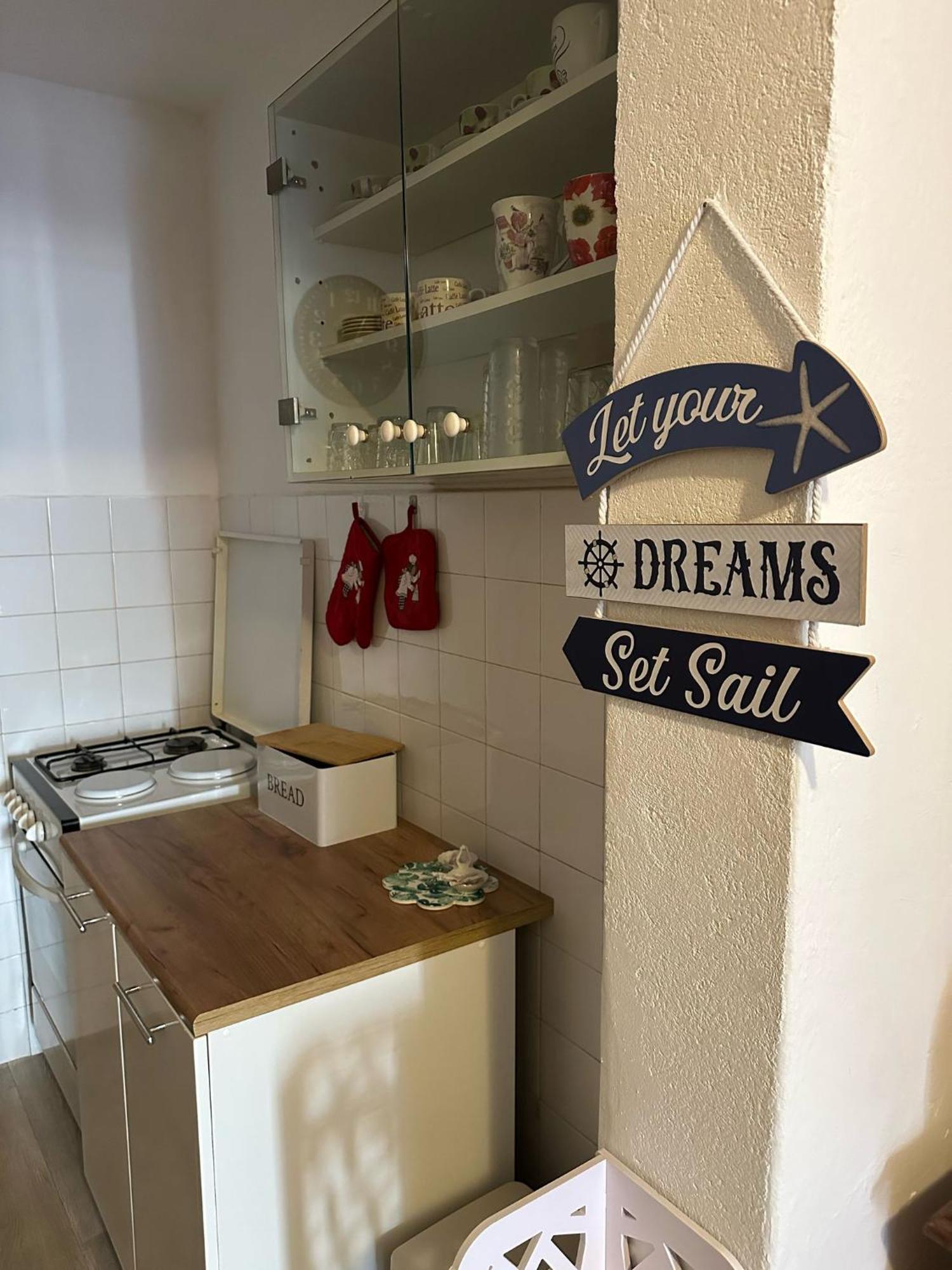 Apartment House Aria Baška Voda エクステリア 写真